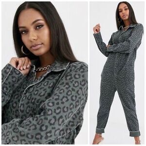 One Teaspoon leopard print denim boilersuit
 Oversized cropped sold at ASOS